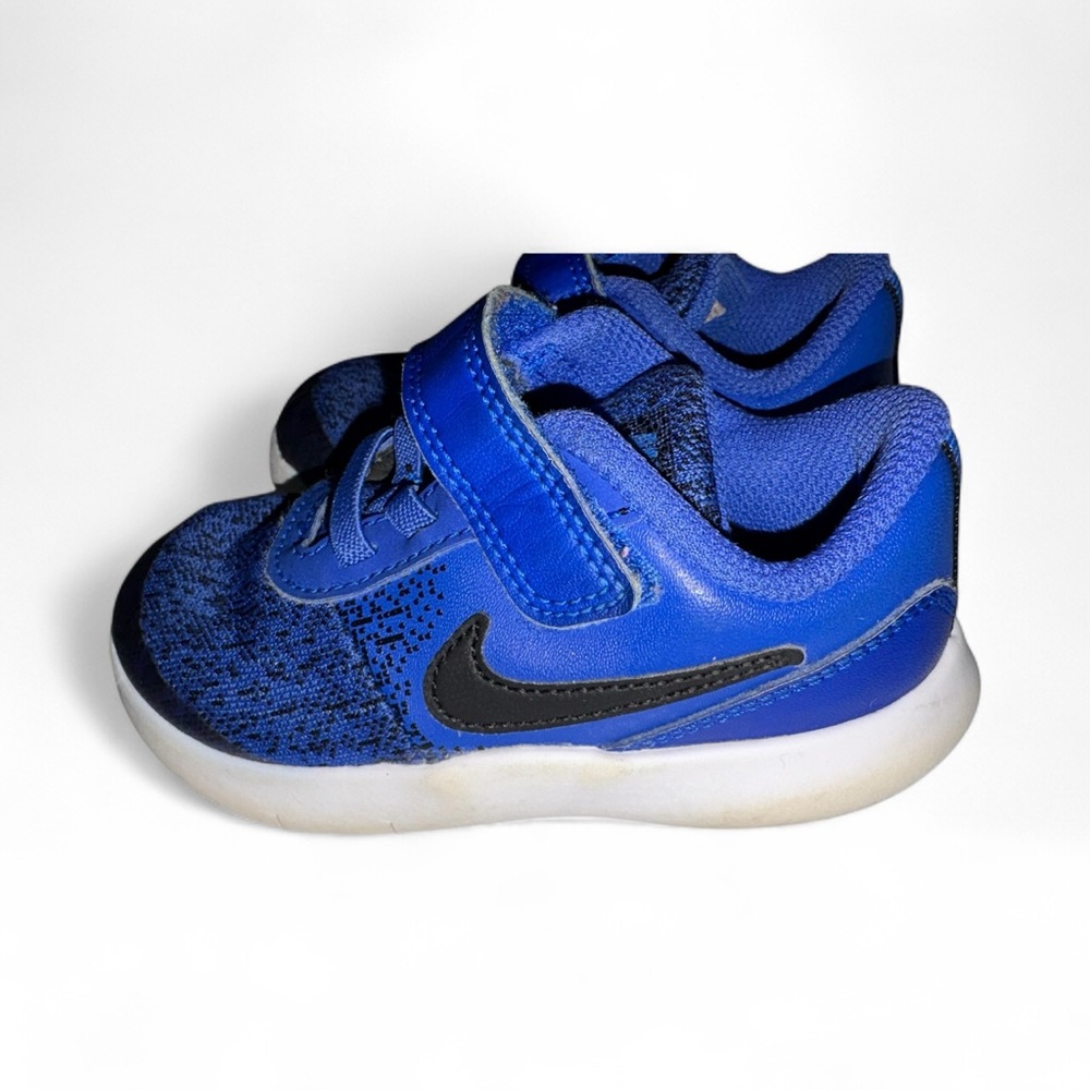 Nike Kids Royal Blue Sneakers size 7c - Picture 2 of 5